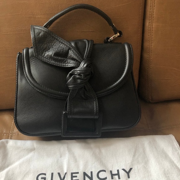 NEW MINI GIVENCHY BAG BLACK LEATHER WITH BOW 100% - Picture 1 of 8